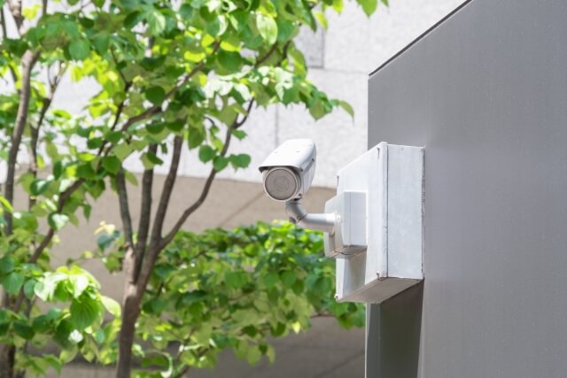 防犯カメラ取付工事の費用相場と小牧市の補助金制度